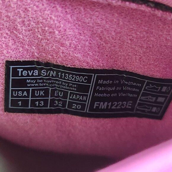 Teva ReEmber Mocassin Youth Girl Sz 1 Pink Outdoor Quilted Slip On Comfort Shoes - Picture 10 of 10